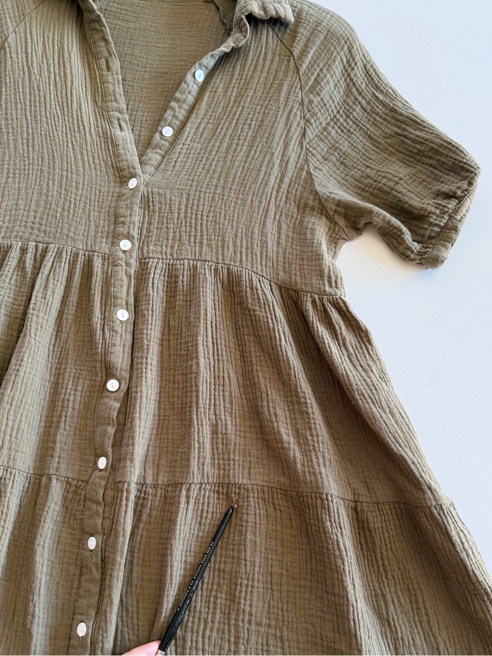 R. Vivimos Olive 100% Cotton Gauze Tiered Shirt Dress S Pockets - Picture 6 of 6